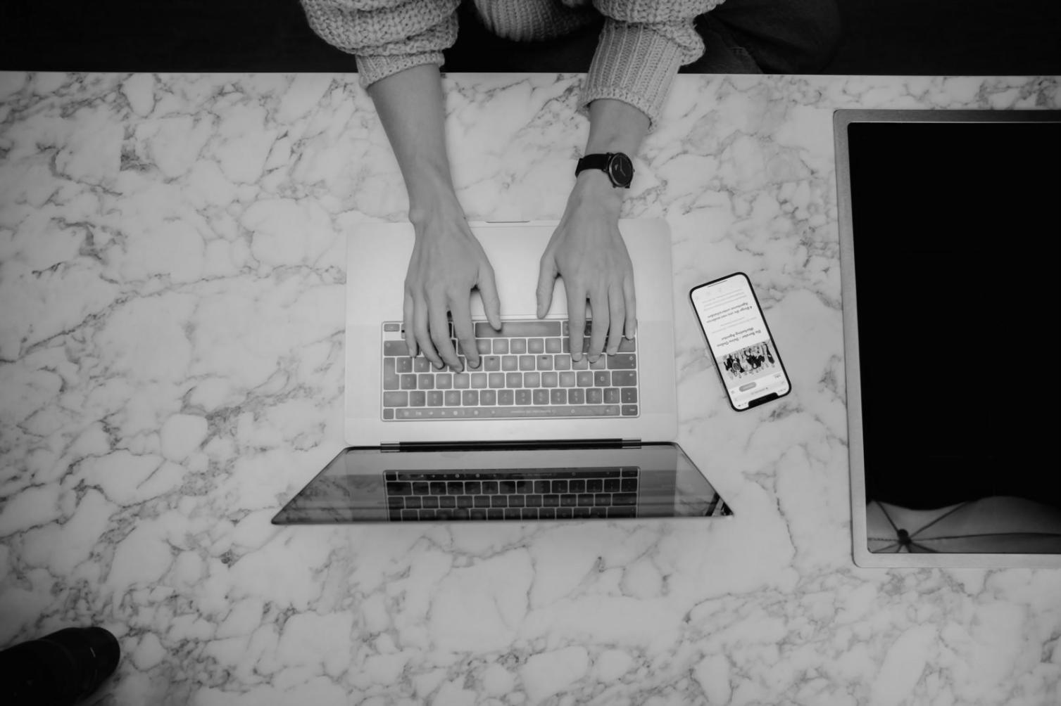 Réunion de travail entre partenaires professionnels